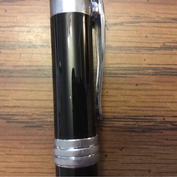 Leeds Black w/Chrome Decoration Vintage Pen - Picture 5 of 11